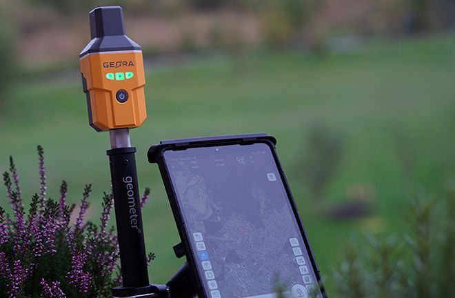 GNSS Tablet for Surveying: How to Find the Optimal Solution?