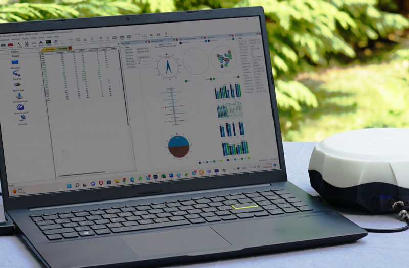 Own GNSS RTK base station - independent operation without network correction fees