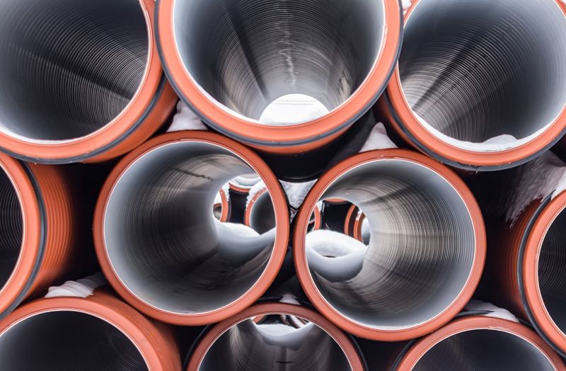 How a handheld GNSS RTK device can help your pipe-laying job