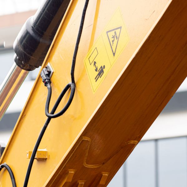 3D excavator grade control system FJ Dynamics