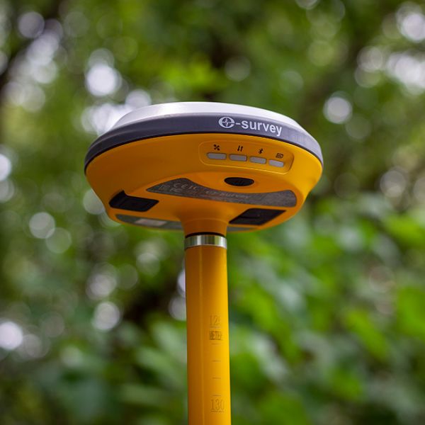 Receptor GNSS RTK E100 IMU con SurPad 4.2